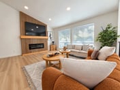 Modern Kent 3BR/2BA Retreat | Kitchen & Laundry