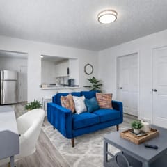 Fresh 1BR/1BA in Downtown Tacoma - 2