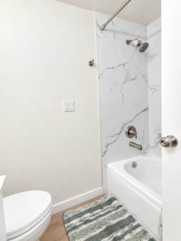 3BR + Den Renton Home | 2 Baths & AC - Image 4