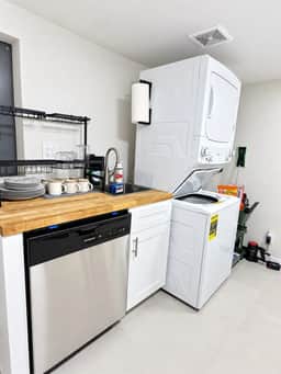 Modern 2BD/1BA Beacon Hill Home - A2 - Imagen 3