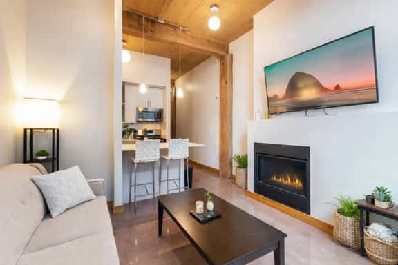 Tacoma - Lux Modern 1BR 1BA Fit for Long Stays-28 - Image 1