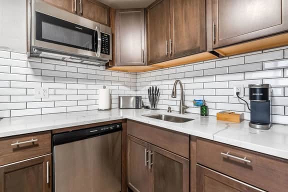 New Remodeled Private 1BR Downtown - 4 - Imagen 3