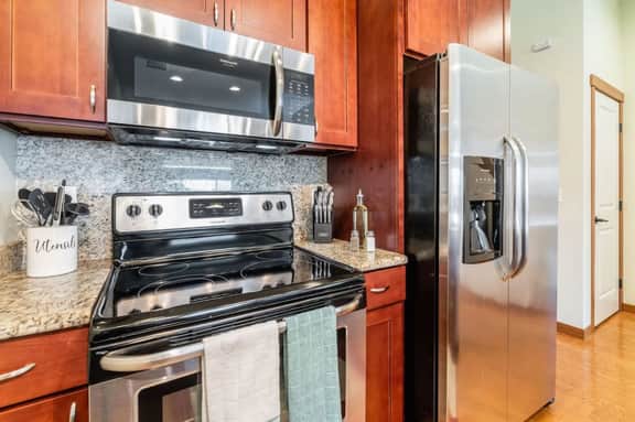 <1 mi to Dome | 3BD 2.5BA | Townhouse | Garage -24 - Imagen 5