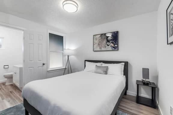 Fresh 1BR/1BA in Downtown Tacoma - 8 - Imagen 3